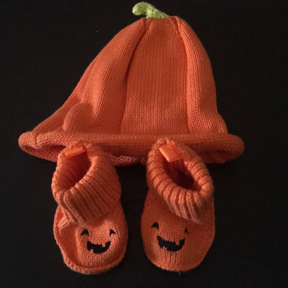 Pumpkin beanie and booties.